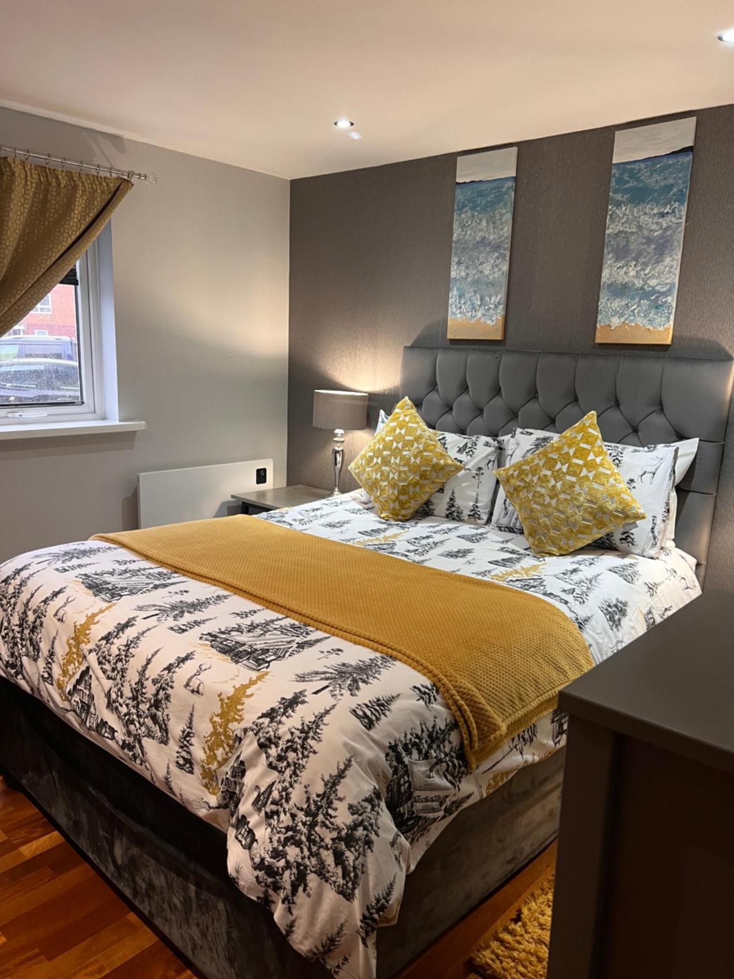 Cockledora, A Luxury Ground Floor Beachfront Apartment Llanelli Eksteriør billede